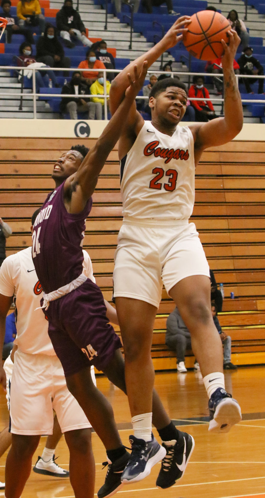 Hammond visits West Side boys basketball